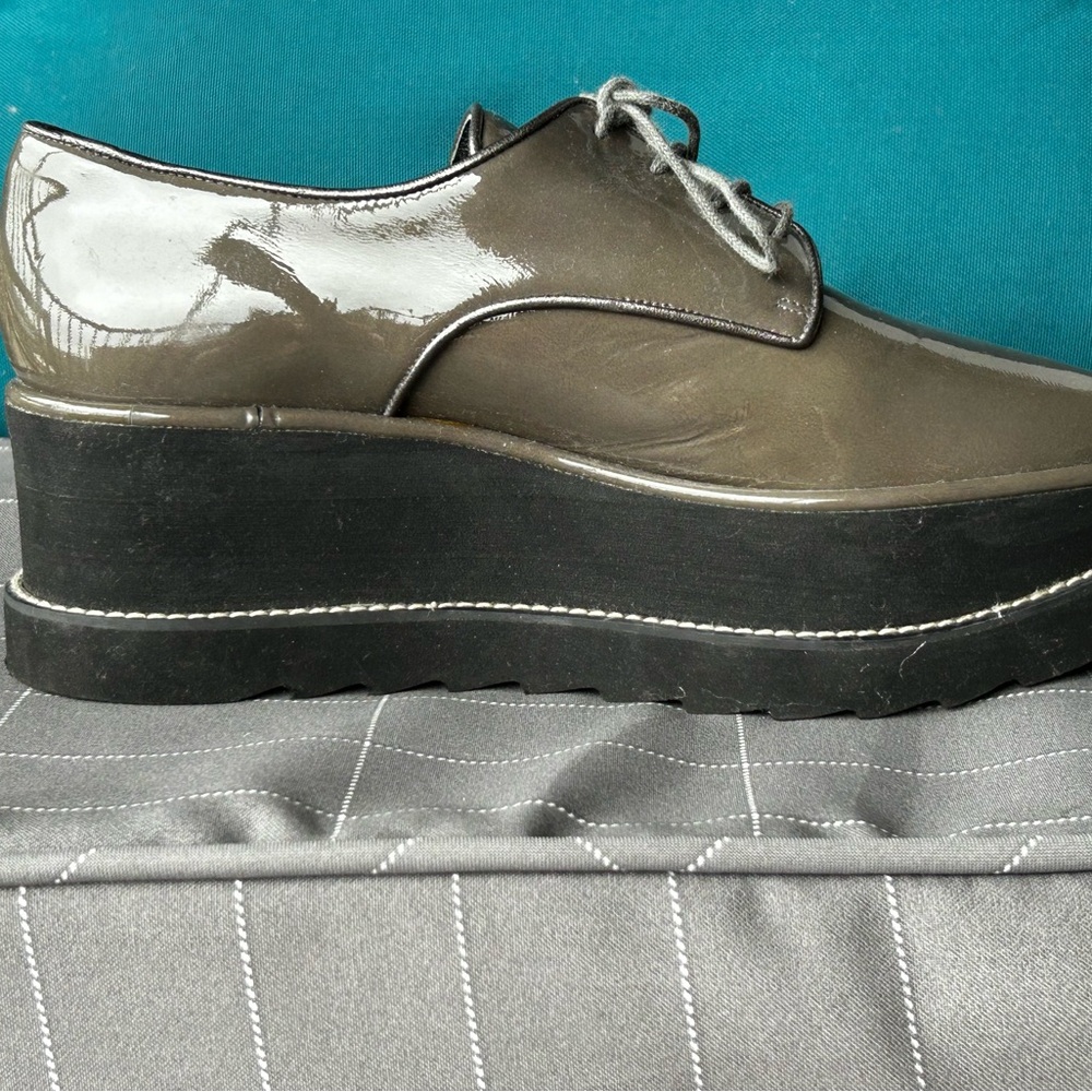 Stuart Weisman Glossy Platform Oxford Shoes Size 7 - Picture 8 of 8